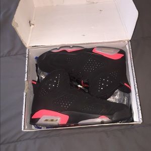 Jordan Black Infrared 6’s